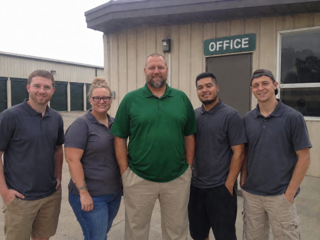 Pest control professionals in Los Angeles, CA